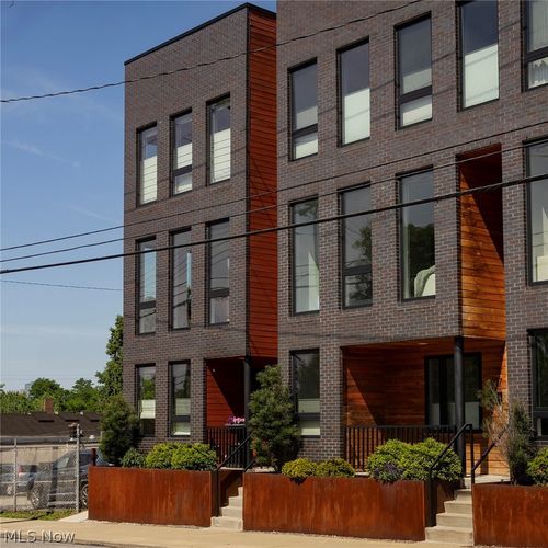 2315 Scranton Rd, Cleveland, OH, 44113 | Card Image
