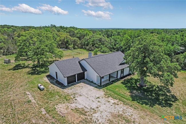 1070 Lonesome Trl, House other with 3 bedrooms, 2 bathrooms and null parking in Driftwood TX | Image 24