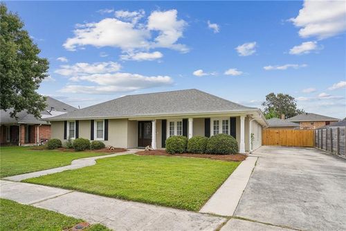 10 Glacier St, Kenner, LA, 70065-1007 | Card Image