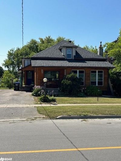 68 Fox St, House other with 3 bedrooms, 2 bathrooms and 2 parking in Penetanguishene ON | Image 1