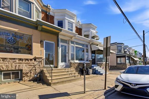 7233 W Chester Pike, UPPER DARBY, PA, 19082 | Card Image