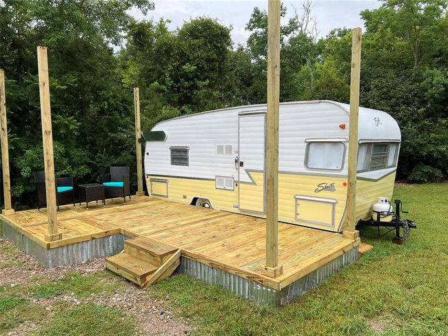 1436 Tx 124, House other with 3 bedrooms, 2 bathrooms and null parking in High Island TX | Image 16
