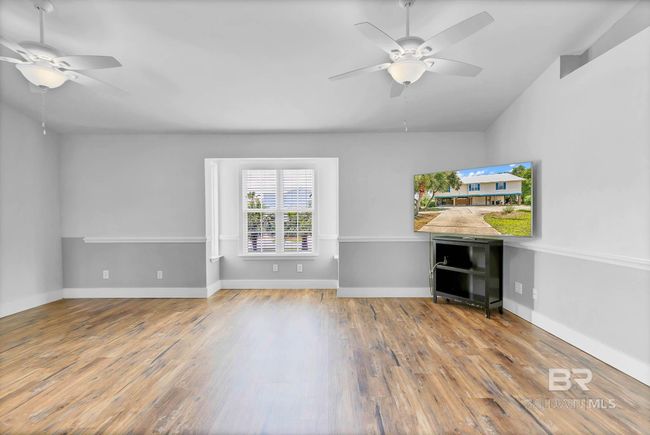Living Room | Image 20