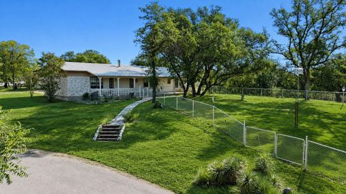 139 Pecan Rd, Marble Falls, TX, 78654-8211 | Card Image