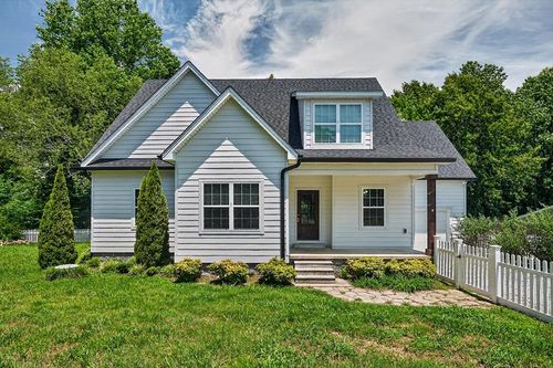 105 Shiloh Ln, Smithville, TN, 37166-2964 | Card Image