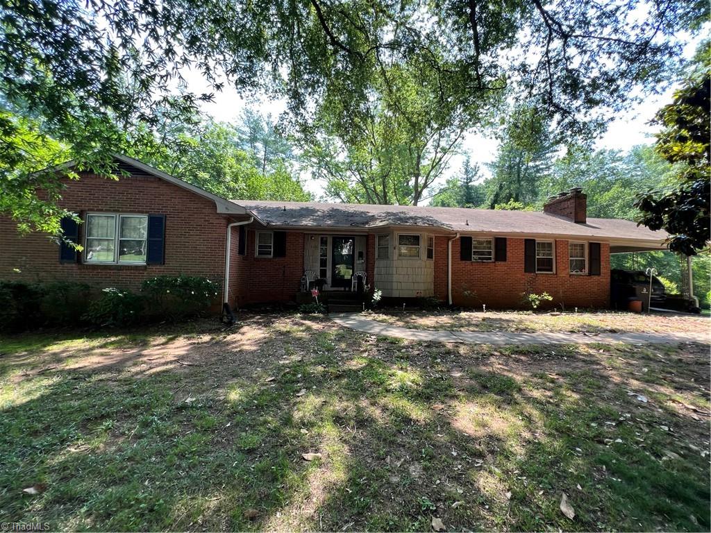 Silas Creek Pkwy, Winston Salem, NC 27106