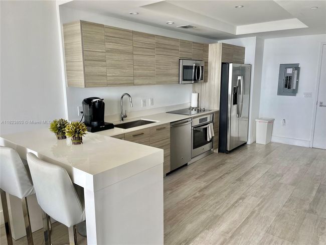 UNIT-2206 - 121 Ne 34 Th St, Condo with 1 bedrooms, 2 bathrooms and null parking in Miami FL | Image 8