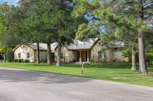 404 Saint Andrews Dr, New Ulm, TX, 78950-2024 | Card Image