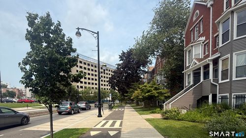 d-22 Franklin Ave, Hartford, CT, 06114-1006 | Card Image
