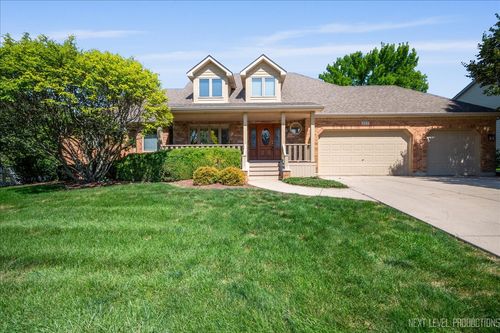 157 N Buckingham Dr, Sugar Grove, IL, 60554-4197 | Card Image