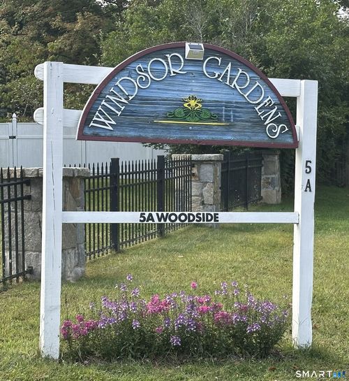 f65-5 Woodside Ave, Danbury, CT, 06810-7126 | Card Image