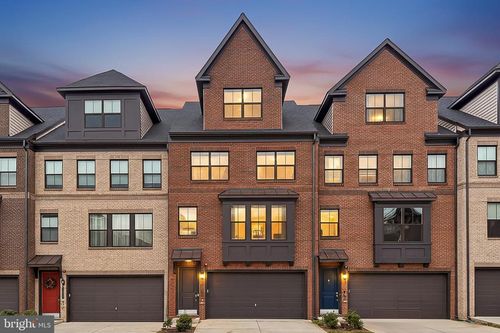 3849 Rainier Dr, FAIRFAX, VA, 22033-2986 | Card Image