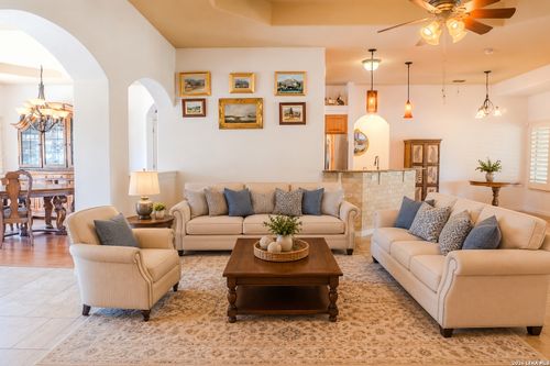 265 Firewheel Dr, Bandera, TX, 78003-4679 | Card Image