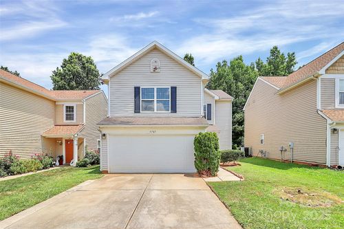 5707 Wallace Cabin Dr, Charlotte, NC, 28212-8216 | Card Image