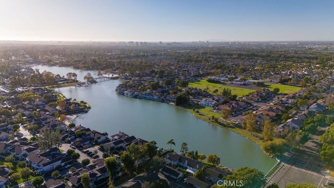 77 Fallingstar, Condo with 2 bedrooms, 3 bathrooms and 1 parking in Irvine CA | Image 48