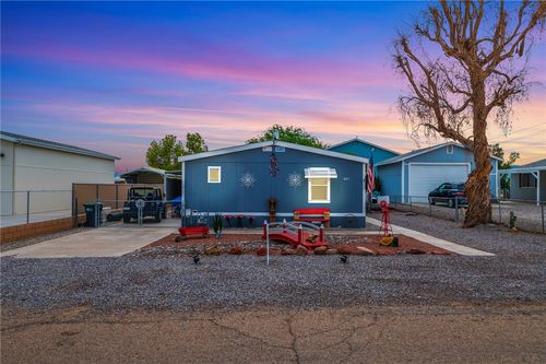 8005 S Evergreen Dr, Mohave Valley, AZ, 86440-9209 | Card Image