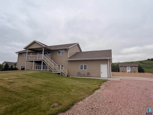 106 Elm St Street, Oacoma, SD, 57365 | Card Image