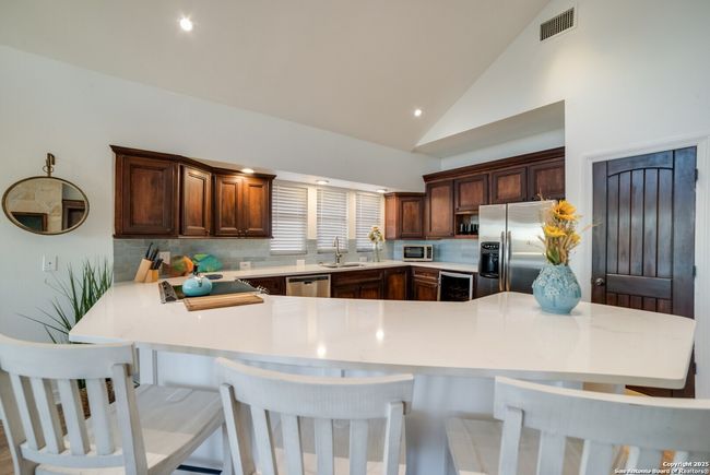 693 Riviera Dr, House other with 3 bedrooms, 2 bathrooms and null parking in Canyon Lake TX | Image 5