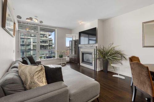 1322-222 Riverfront Ave Sw, Calgary, AB, T2P0X2 | Card Image