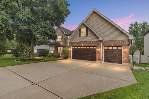 315 E Madison St, Lombard, IL, 60148-3455 | Card Image