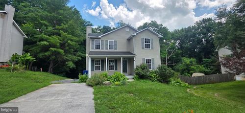 983 Meadow Ct, FRONT ROYAL, VA, 22630-5301 | Card Image
