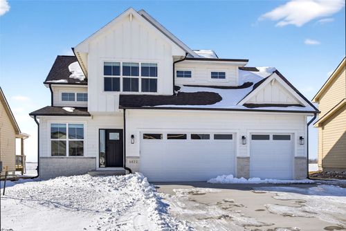 4672 180th St, Waukee, IA, 50263-6409 | Card Image