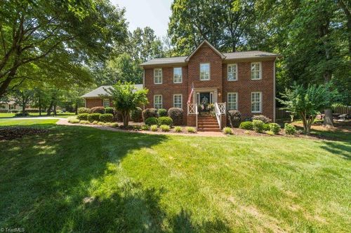 5976 Woodfield Drive, Kernersville, NC, 27284 | Card Image
