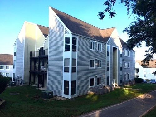 e-1384 Hunters Rd, Harrisonburg, VA, 22801-5236 | Card Image