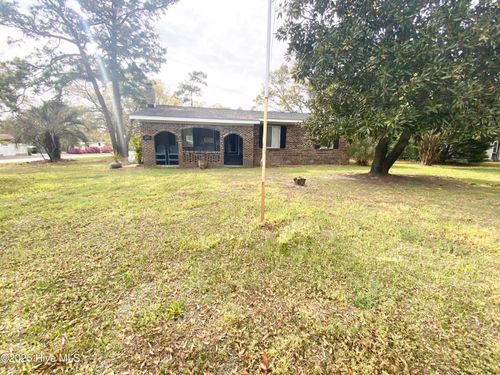 201 Ne 48th St, Oak Island, NC, 28465-5304 | Card Image
