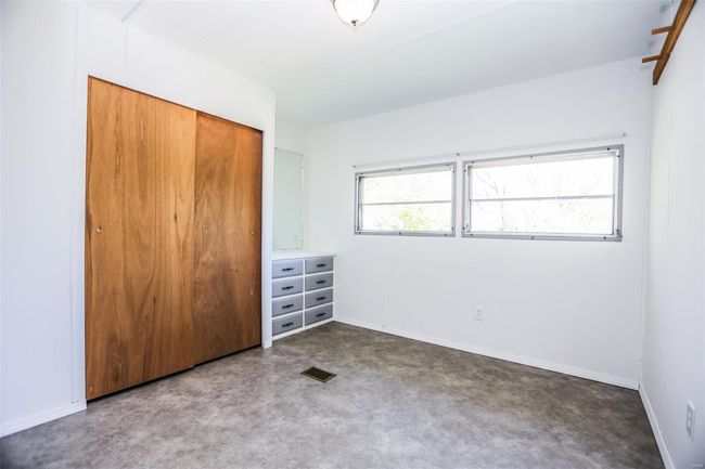 5507 Sassafras Ln, House other with 6 bedrooms, 3 bathrooms and 9 parking in High Ridge MO | Image 5