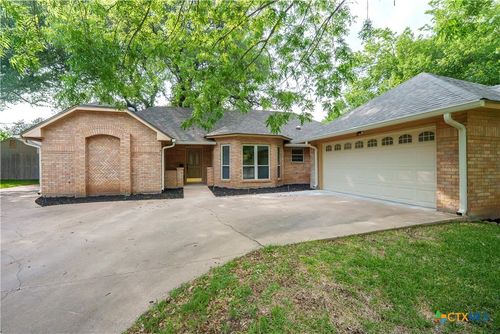 6 St Andrews Place, Belton, TX, 76513 | Card Image