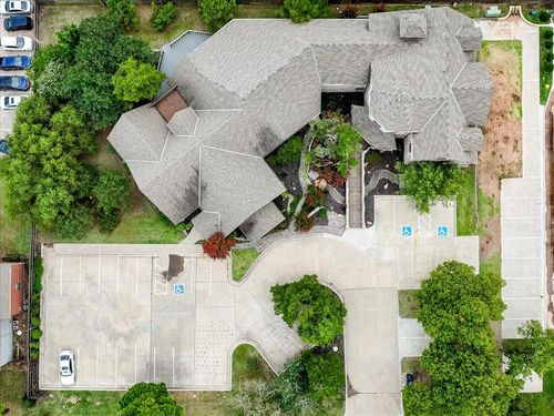 4242 N Meridian Ave, Oklahoma City, OK, 73112-2457 | Card Image