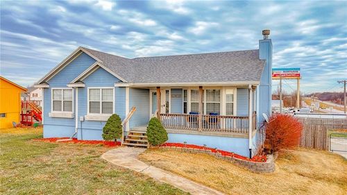 551 Nw 1381st Rd, Holden, MO, 64040-8400 | Card Image