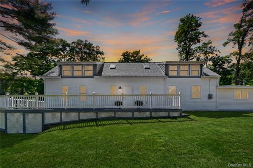 262 Linden Ave, Red Hook, NY, 12571-1032 | Card Image