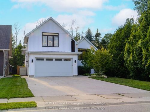 72 Ottawa Ave, Southampton, ON, N0H2L0 | Card Image