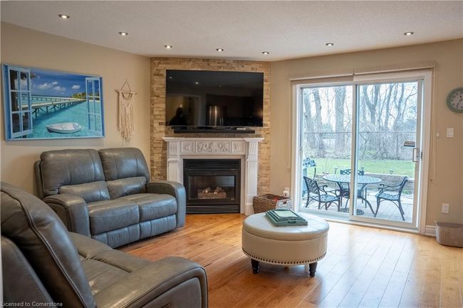 12 - 320 Hamilton Dr, Townhouse with 3 bedrooms, 3 bathrooms and 3 parking in Ancaster ON | Image 16