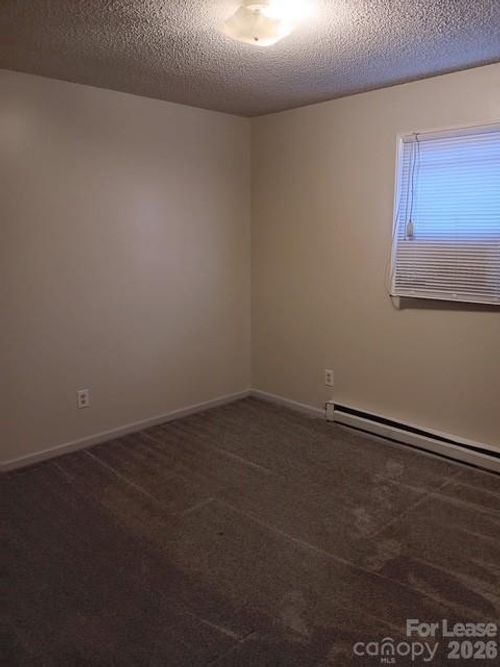 2-305 Kristin Ln, Hudson, NC, 28638-2351 | Card Image