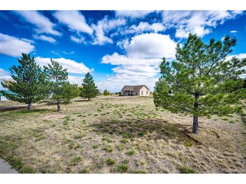 640 Green Gables Way, Bennett, CO, 80102-8648 | Card Image