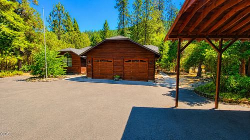 220 Osprey Glen Ln, Grants Pass, OR, 97526-4131 | Card Image