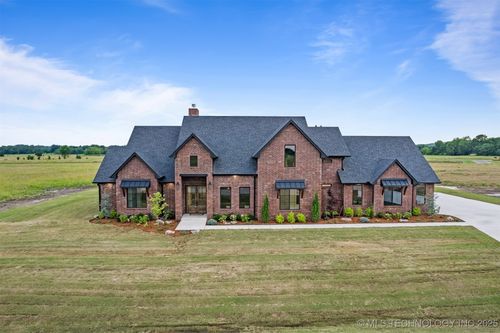 31560 E Two Socks Dr, Broken Arrow, OK, 74014-5095 | Card Image