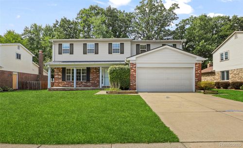 8167 Sandpiper St, Canton, MI, 48187-1737 | Card Image