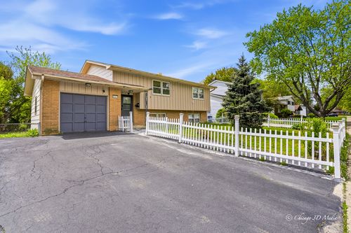 2627 Dana Ave, Waukegan, IL, 60087-3536 | Card Image