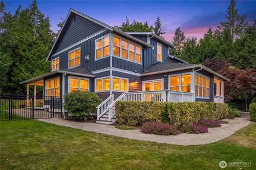 5199 New Sweden Ave Ne, Bainbridge Island, WA, 98110-3119 | Card Image