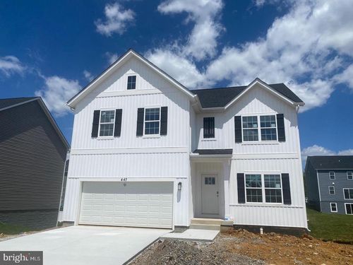 471 Buckeye Dr, SHENANDOAH JUNCTION, WV, 25442-8303 | Card Image