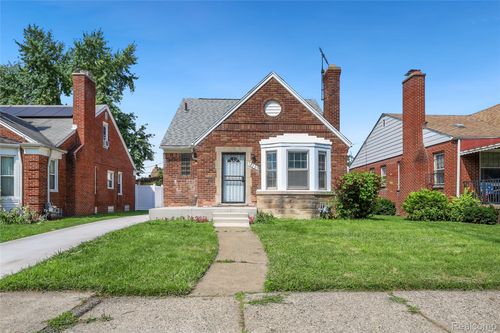 18709 Saint Marys St, Detroit, MI, 48235-2965 | Card Image