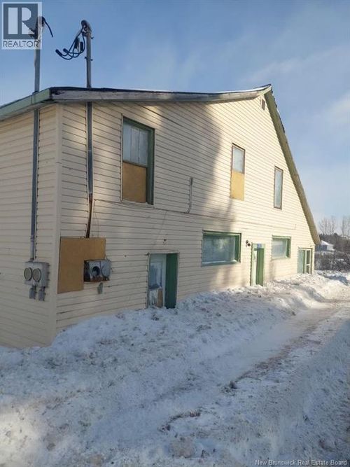 4390 Main St, Belledune, NB, E8G2P6 | Card Image
