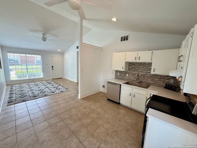 UNIT-2901 - 9140 Timber Path, Condo with 3 bedrooms, 2 bathrooms and null parking in San Antonio TX | Image 10