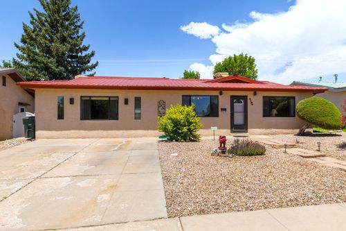 3109 Avenida Codorniz, Santa Fe, NM, 87507 | Card Image