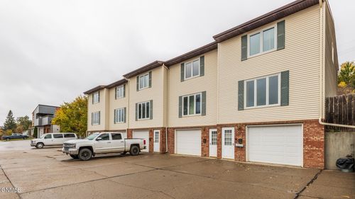 904 2nd St Nw, Mandan, ND, 58554-2593 | Card Image