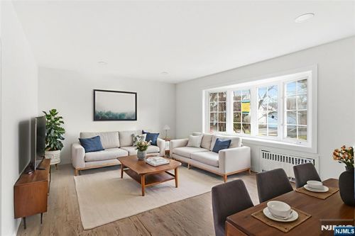 703 Elm St, Roselle, NJ, 07203-1609 | Card Image